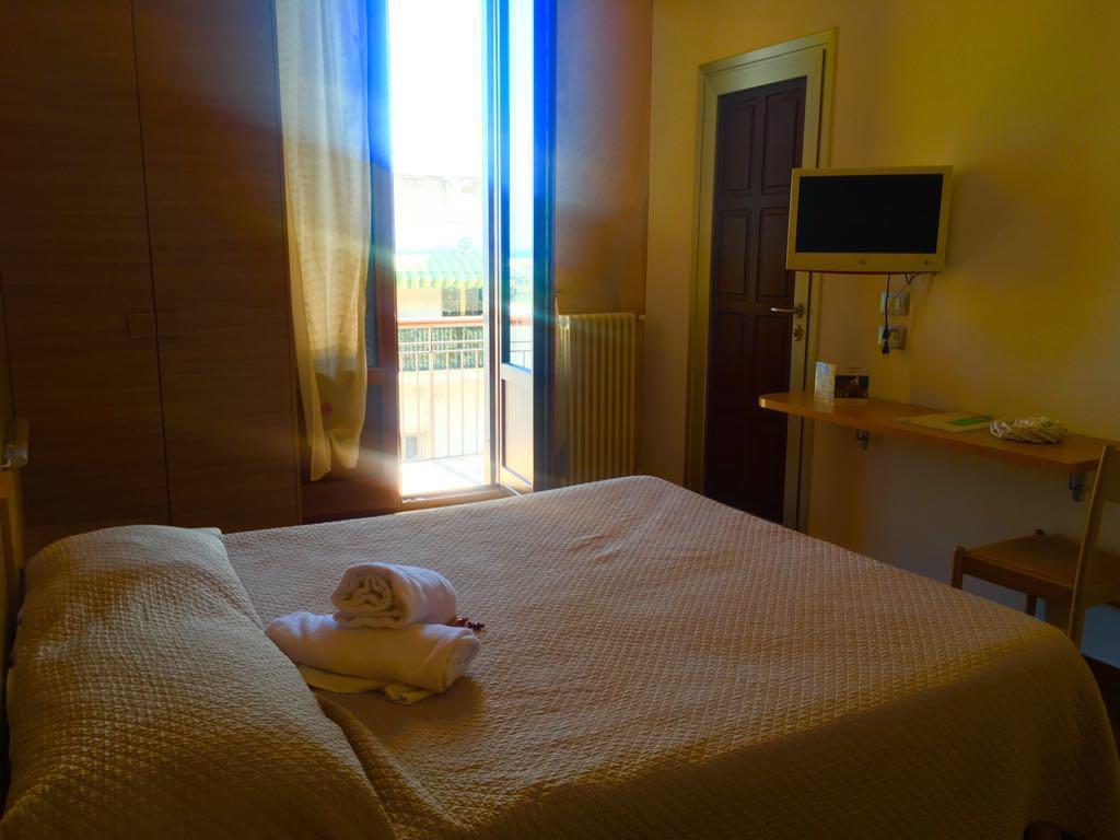 B&B Al Porto Бишелье Экстерьер фото